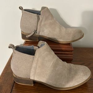 Tom’s ankle boots